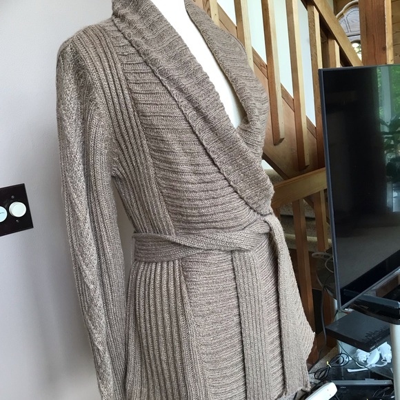 Taupe wrap-sweater NWT - Picture 3 of 8